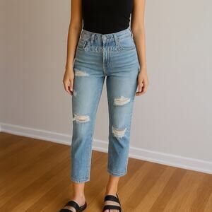 Blank NYC Ludlow Distressed Girlfriend Crop Jeans Light Wash Ripped Size 28